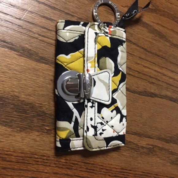 Vera Bradley Key Chain/ID Holder/and Card--Change Lock Wallet - Picture 10 of 10